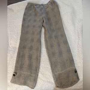 Linen/polyester lined pants.